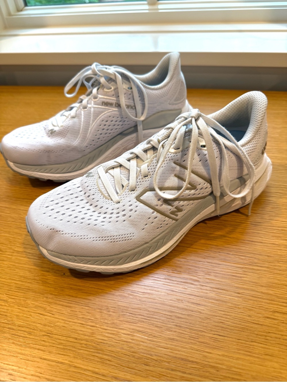 New Balance Women's White Lightweight Running Sneakers